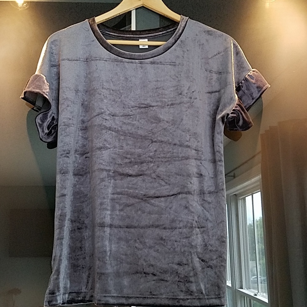 ❤️ 2 for $15 ❤️ Old Navy Crushed Charcoal Velvet top - size Small - Picture 2 of 5